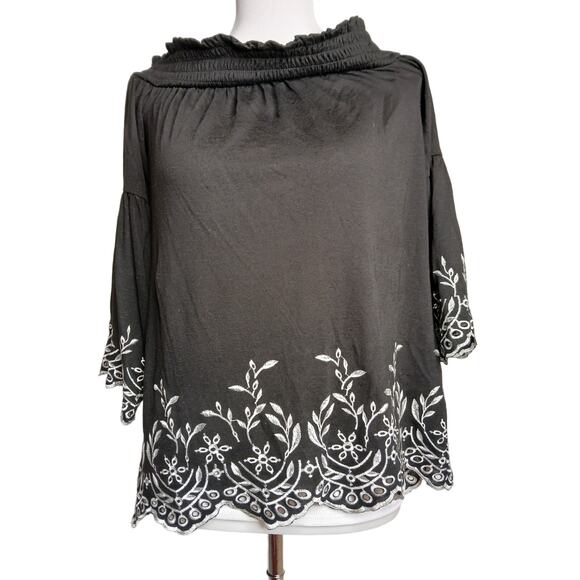 White House Black Market WHBM Embroidered Peasant Blouse Off Shoulder XS - Picture 1 of 10
